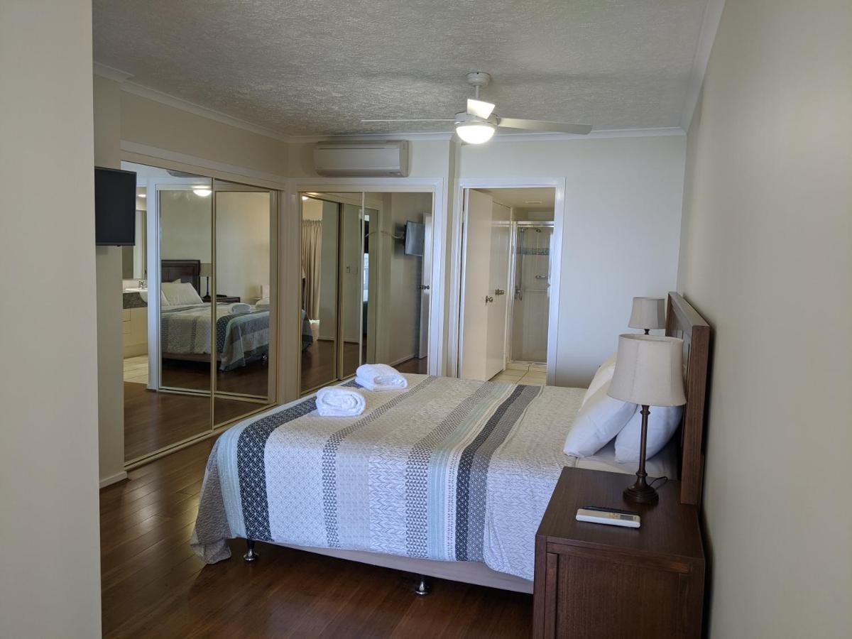 Moorings Beach Resort Caloundra Exterior foto