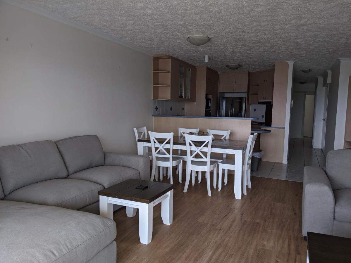 Moorings Beach Resort Caloundra Exterior foto
