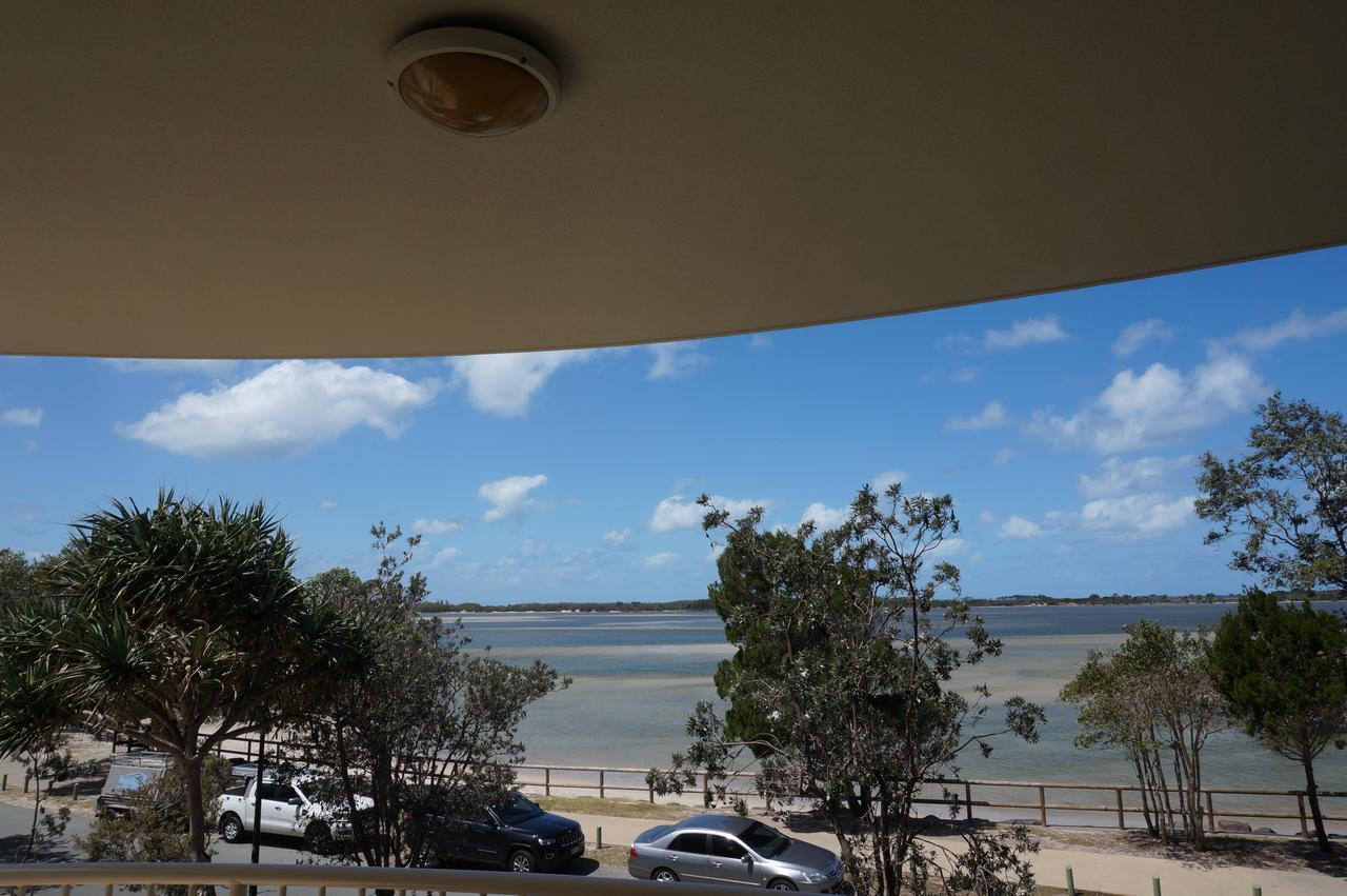Moorings Beach Resort Caloundra Exterior foto