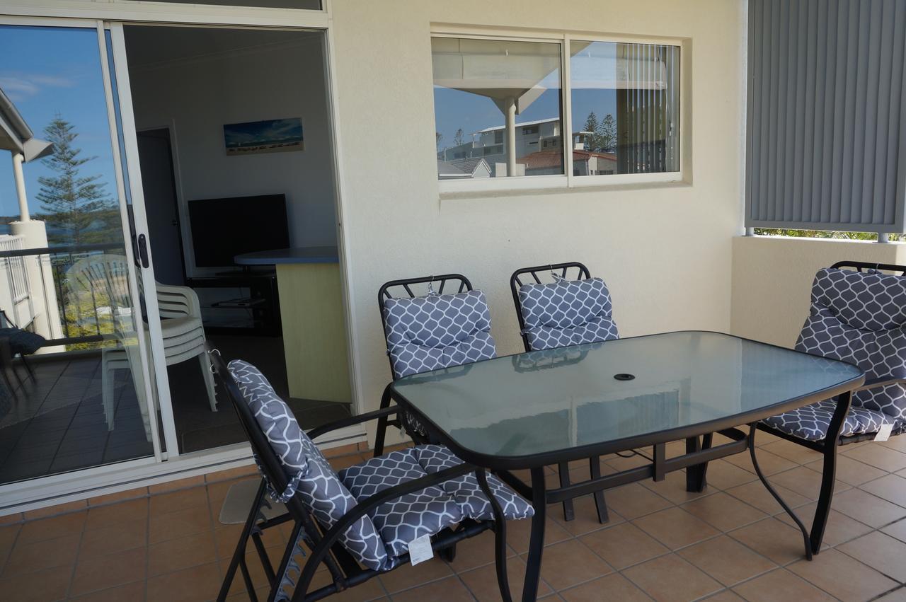 Moorings Beach Resort Caloundra Exterior foto